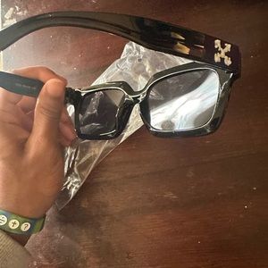 Black off white shades